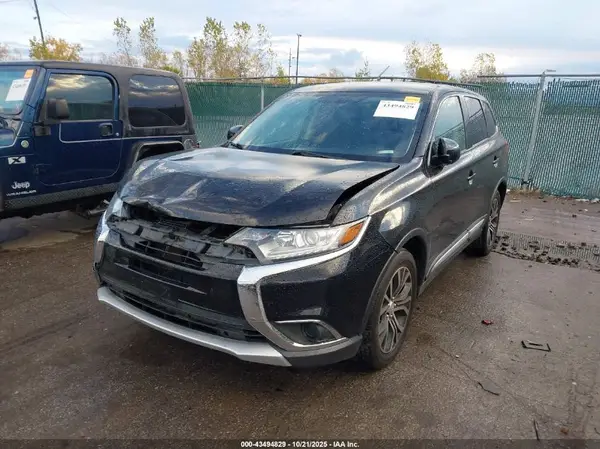 JA4AD2A39GZ033270 2016 MITSUBISHI OUTLANDER - Image 2
