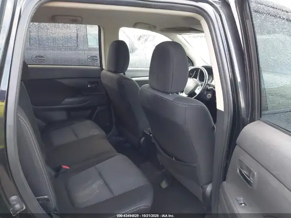 JA4AD2A39GZ033270 2016 MITSUBISHI OUTLANDER - Image 8
