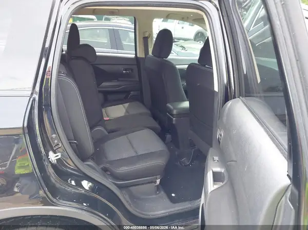 JA4AD2A39GZ037884 2016 MITSUBISHI OUTLANDER - Image 8