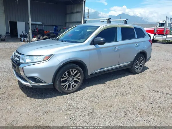 JA4AD2A39GZ045337 2016 MITSUBISHI OUTLANDER - Image 2