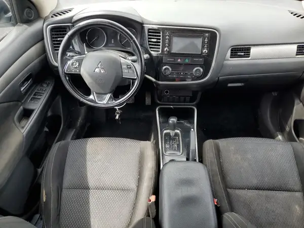 JA4AD2A39HZ009648 2017 MITSUBISHI OUTLANDER - Image 8