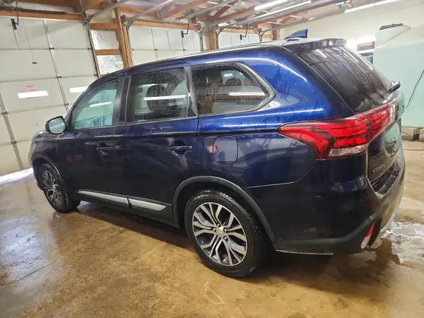 JA4AD2A39HZ042536 2017 MITSUBISHI OUTLANDER - Image 2