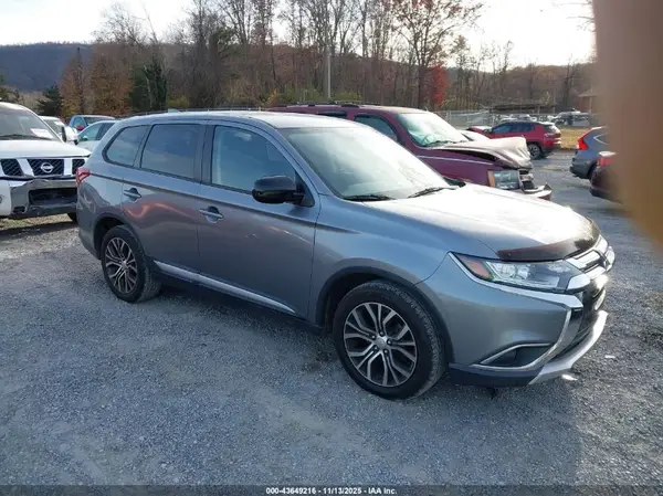 JA4AD2A39HZ050362 2017 MITSUBISHI OUTLANDER - Image 1
