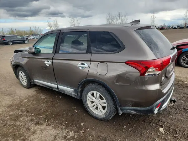 JA4AD2A39HZ606640 2017 MITSUBISHI OUTLANDER - Image 2