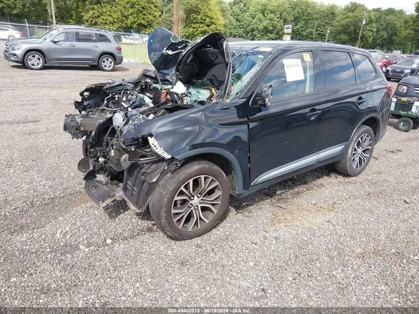 JA4AD2A39JJ004776 2018 MITSUBISHI OUTLANDER - Image 2