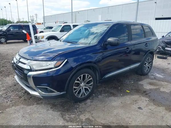 JA4AD2A39JZ002060 2018 MITSUBISHI OUTLANDER - Image 2