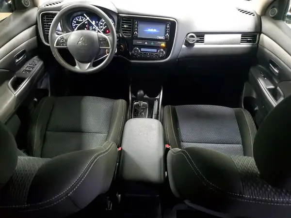 JA4AD2A39JZ015908 2018 MITSUBISHI OUTLANDER - Image 8