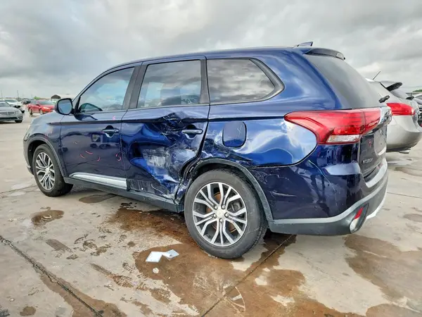 JA4AD2A39JZ053249 2018 MITSUBISHI OUTLANDER - Image 2