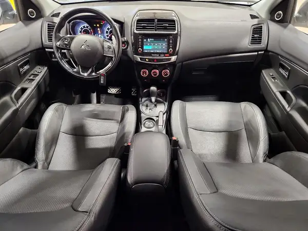 JA4AD2A39JZ055048 2018 MITSUBISHI OUTLANDER - Image 8