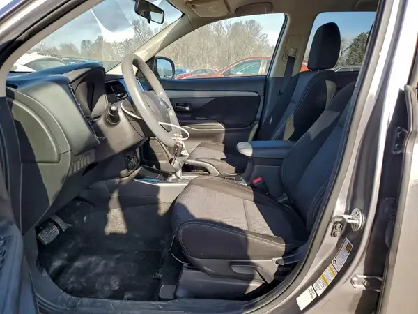 JA4AD2A39JZ059522 2018 MITSUBISHI OUTLANDER - Image 8