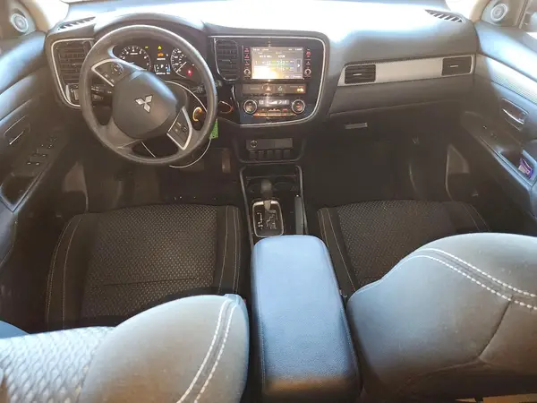 JA4AD2A39JZ067037 2018 MITSUBISHI OUTLANDER - Image 8