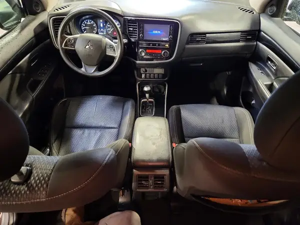 JA4AD2A39KZ003288 2019 MITSUBISHI OUTLANDER - Image 8