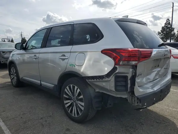 JA4AD2A39KZ008149 2019 MITSUBISHI OUTLANDER - Image 2
