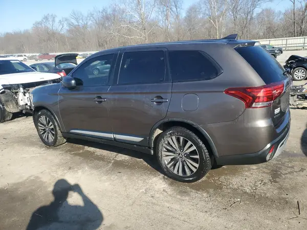 JA4AD2A39KZ009043 2019 MITSUBISHI OUTLANDER - Image 2