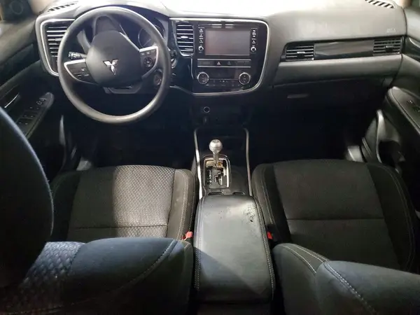 JA4AD2A39KZ009060 2019 MITSUBISHI OUTLANDER - Image 8