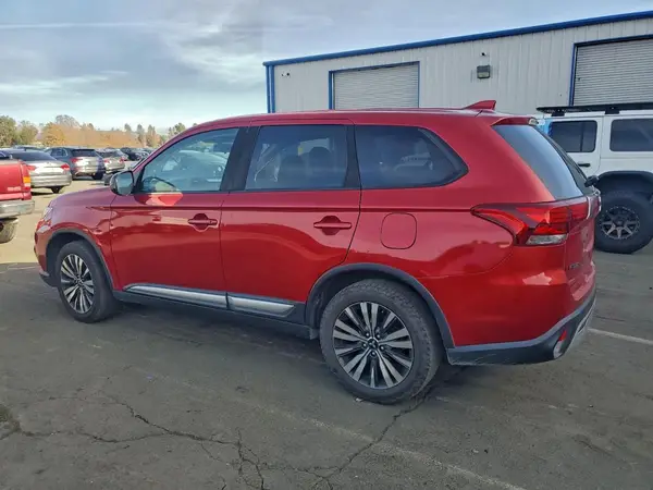 JA4AD2A39KZ009494 2019 MITSUBISHI OUTLANDER - Image 2