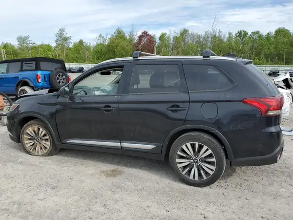JA4AD2A39KZ011732 2019 MITSUBISHI OUTLANDER - Image 2