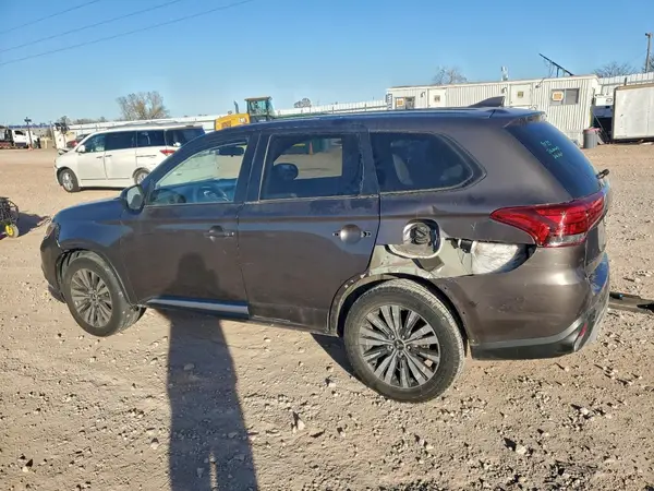 JA4AD2A39KZ022410 2019 MITSUBISHI OUTLANDER - Image 2