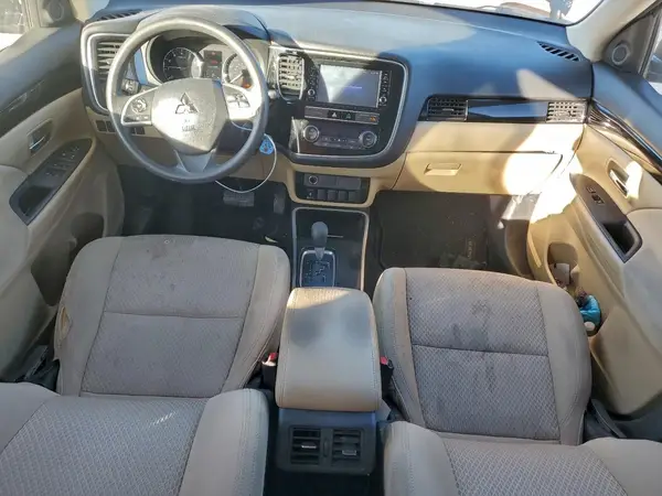 JA4AD2A39KZ022410 2019 MITSUBISHI OUTLANDER - Image 8