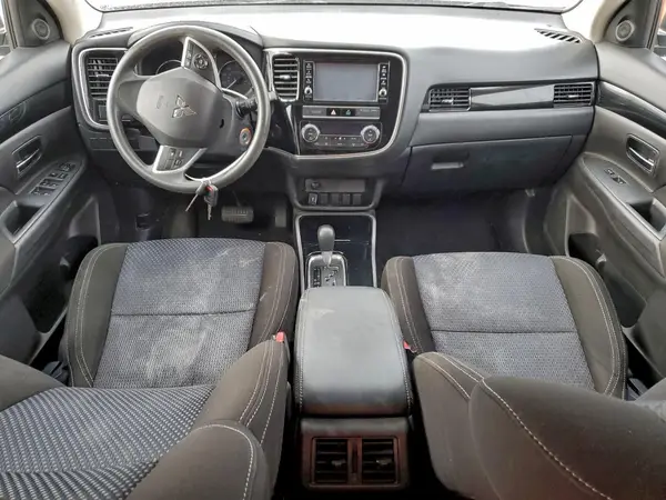 JA4AD2A39KZ030250 2019 MITSUBISHI OUTLANDER - Image 8