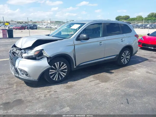 JA4AD2A39KZ047663 2019 MITSUBISHI OUTLANDER - Image 2