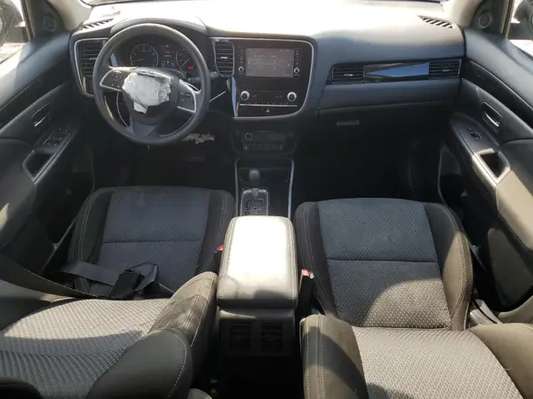 JA4AD2A39LZ010761 2020 MITSUBISHI OUTLANDER - Image 8