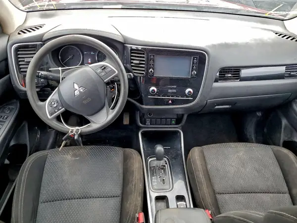 JA4AD2A39LZ015068 2020 MITSUBISHI OUTLANDER - Image 8