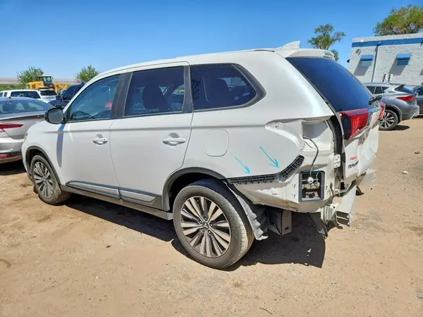 JA4AD2A39LZ016351 2020 MITSUBISHI OUTLANDER - Image 2