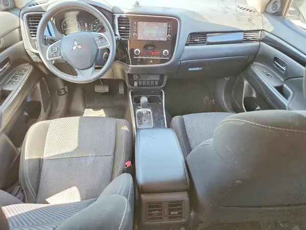 JA4AD2A39LZ016351 2020 MITSUBISHI OUTLANDER - Image 8