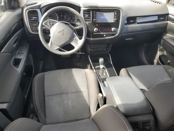 JA4AD2A39LZ017435 2020 MITSUBISHI OUTLANDER - Image 8