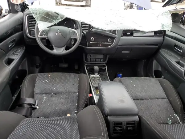 JA4AD2A39LZ032971 2020 MITSUBISHI OUTLANDER - Image 8