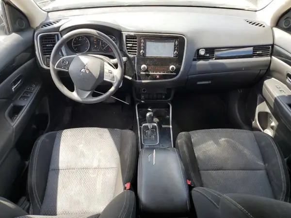 JA4AD2A39LZ048751 2020 MITSUBISHI OUTLANDER - Image 8