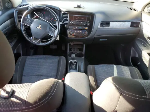 JA4AD2A3XGZ000102 2016 MITSUBISHI OUTLANDER - Image 8