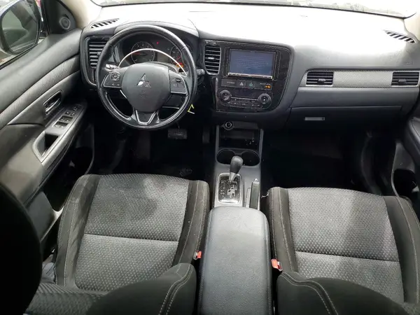 JA4AD2A3XGZ000133 2016 MITSUBISHI OUTLANDER - Image 8