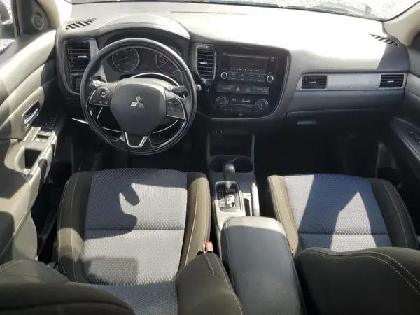 JA4AD2A3XGZ016476 2016 MITSUBISHI OUTLANDER - Image 8