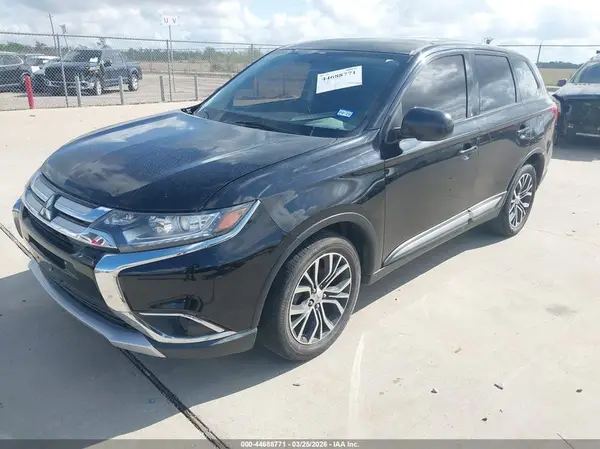 JA4AD2A3XGZ016719 2016 MITSUBISHI OUTLANDER - Image 2