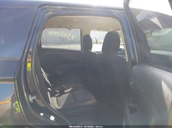 JA4AD2A3XGZ036534 2016 MITSUBISHI OUTLANDER - Image 8