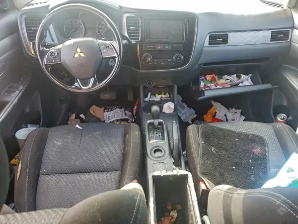 JA4AD2A3XGZ040647 2016 MITSUBISHI OUTLANDER - Image 8
