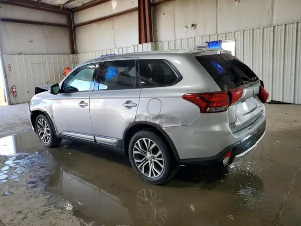 JA4AD2A3XHZ016947 2017 MITSUBISHI OUTLANDER - Image 2