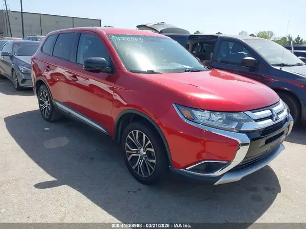 JA4AD2A3XHZ017838 2017 MITSUBISHI OUTLANDER - Image 1