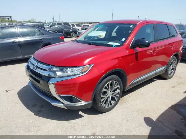 JA4AD2A3XHZ017838 2017 MITSUBISHI OUTLANDER - Image 2