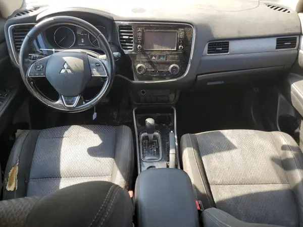 JA4AD2A3XHZ030296 2017 MITSUBISHI OUTLANDER - Image 8