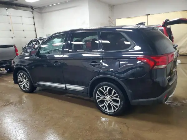 JA4AD2A3XHZ057398 2017 MITSUBISHI OUTLANDER - Image 2