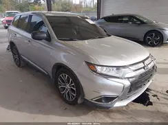 JA4AD2A3XJJ002860 2018 MITSUBISHI OUTLANDER