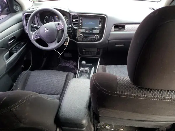 JA4AD2A3XJZ008918 2018 MITSUBISHI OUTLANDER - Image 8