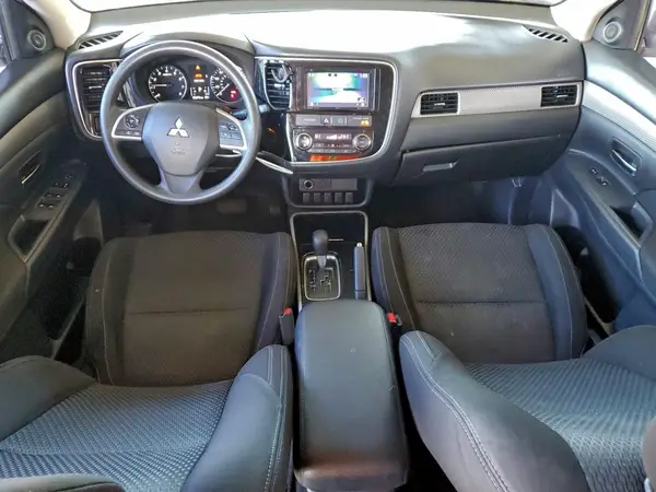 JA4AD2A3XJZ020342 2018 MITSUBISHI OUTLANDER - Image 8