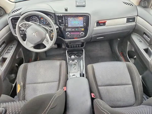 JA4AD2A3XJZ040171 2018 MITSUBISHI OUTLANDER - Image 8