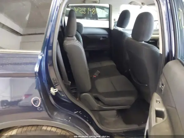 JA4AD2A3XJZ052742 2018 MITSUBISHI OUTLANDER - Image 8