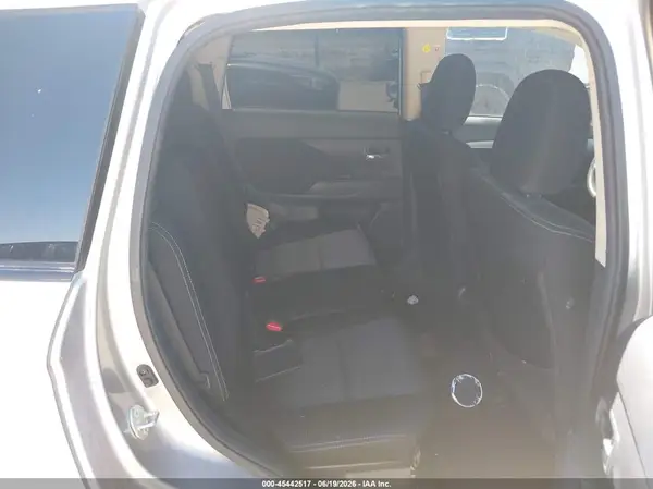 JA4AD2A3XJZ054801 2018 MITSUBISHI OUTLANDER - Image 8
