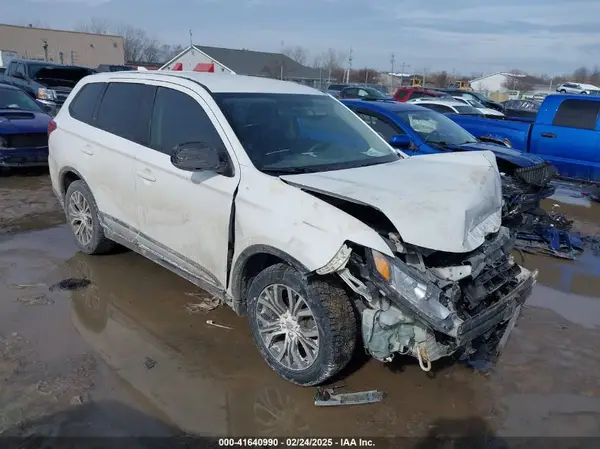 JA4AD2A3XJZ068679 2018 MITSUBISHI OUTLANDER - Image 1